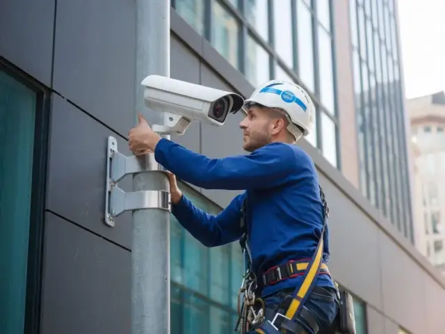 Jak zamontować kamerę do elewacji - uniknij najczęstszych błędów