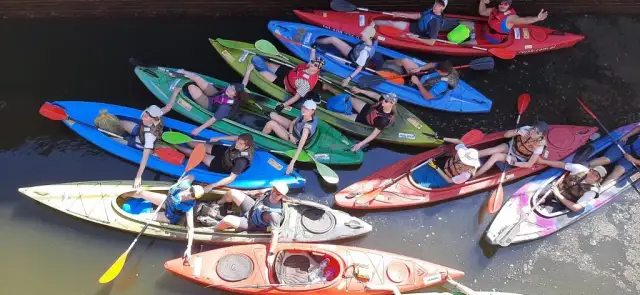 Najlepsze trasy spływów kajakowych w Dolnośląskiem - odkryj uroki rzek