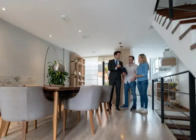 Makler nieruchomości - kim jest i jakie pełni obowiązki?