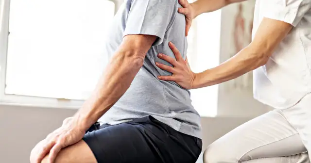 Kim jest fizjoterapeuta i jak może poprawić Twoje zdrowie?