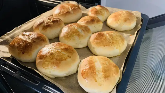 Przepis na zdrowe bułki – szybkie i pyszne opcje dla każdego