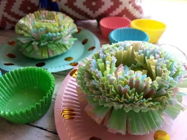 Kolorowe papilotki do muffinek, gotowe do użycia. Zobacz, jak zrobić papilotki do muffinek, by Twoje wypieki wyglądały pięknie!