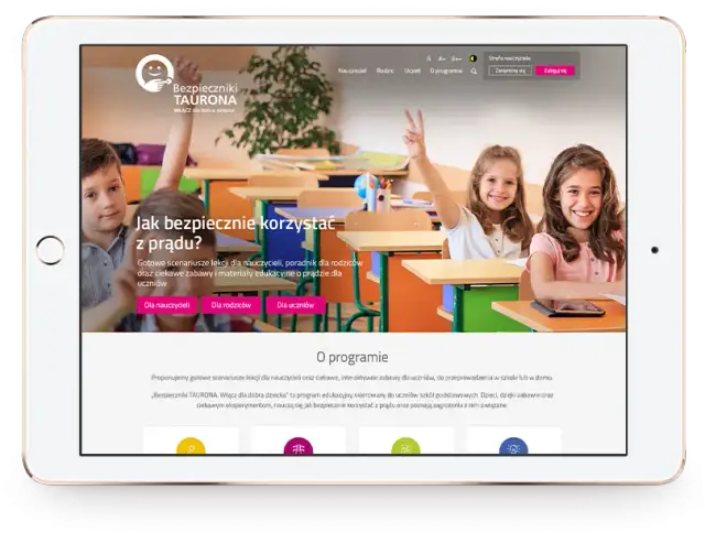 Zabawa w nauczycielkę: Kreatywna edukacja dla dzieci w domu