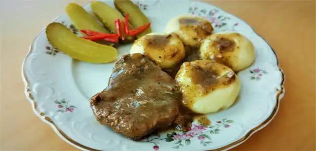 Bitki wołowe: jak zrobić miękkie jak nigdy? Sprawdź przepis!