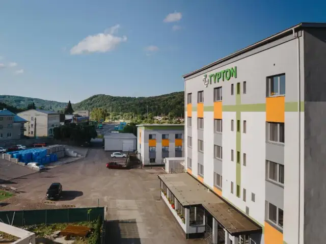 Hotel Tipton - czy istnieje? Sprawdź lokalizację i opinie gości