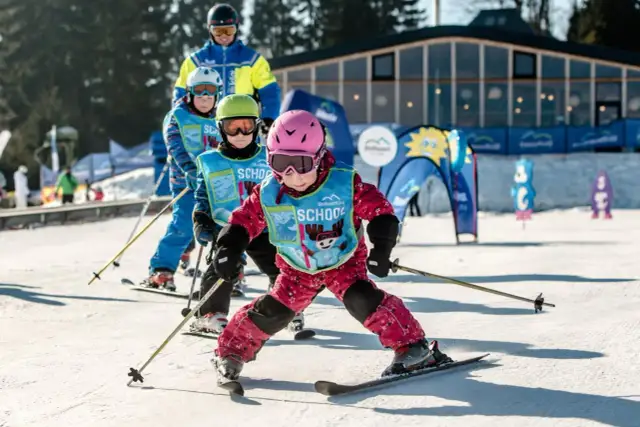 Wyciąg narciarski w Czechach – najlepsze ośrodki i atrakcje dla narciarzy