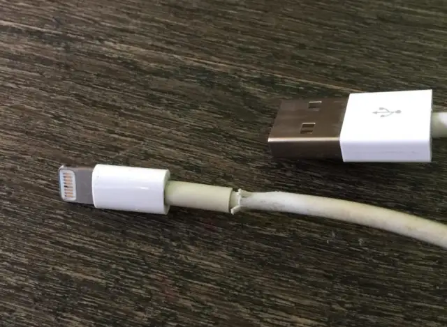 Ładowarka do iPhone: Gdzie kupić? Oryginał, MFi czy podróbka?