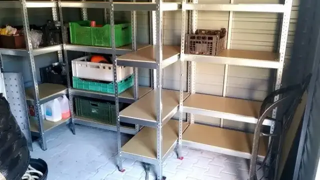 Jak zrobić metalowy regał do garażu? Poradnik DIY od eksperta!