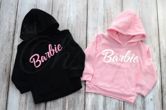 Bluza Barbie dla dziewczynki: Jaki wybrać i gdzie kupić?