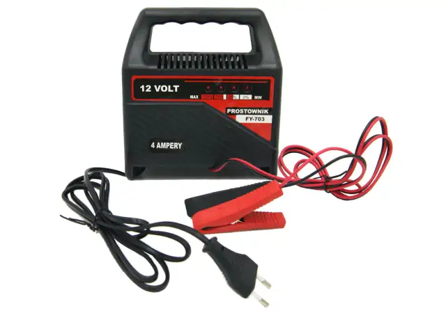Prostownik 4A 12V: Jaki akumulator? Ładuj bezpiecznie i skutecznie!
