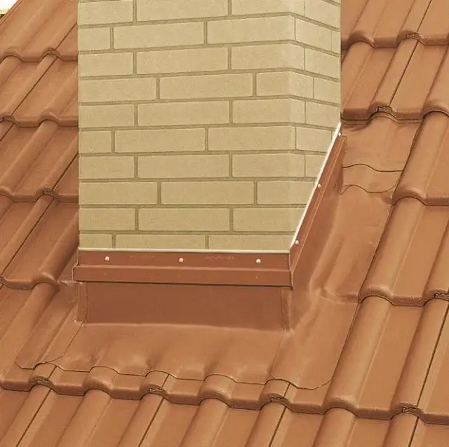 Co zrobić gdy komin przecieka? Sprawdź przyczyny i skuteczne naprawy