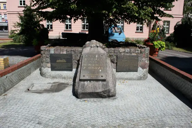 Pomnik tym którzy nie powrócili z morza – historia i emocje pamięci