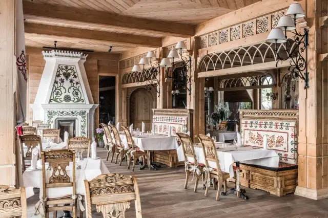Gdzie zjeść w Zakopanem? Najlepsze restauracje i karczmy (2024)