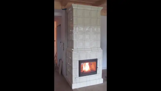 Jak przerobić piec kaflowy na kominek bez zbędnych problemów?