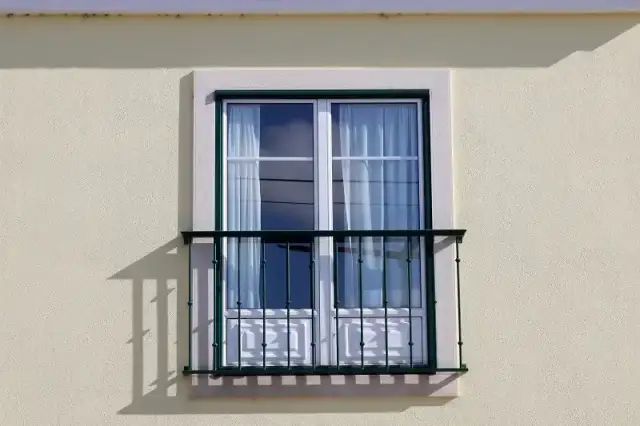Jak tanio zrobić balustradę na balkonie i zaoszczędzić na kosztach