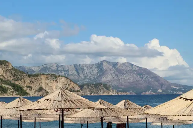 Najtańsze kraje na wakacje: Jak podróżować więcej za mniej?