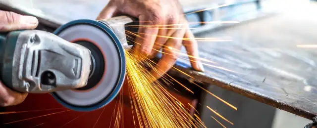Jak wybrać szlifierkę do wygładzania, aby uniknąć błędów w pracy