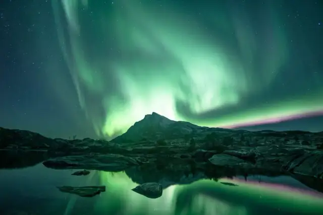 Norwegia: Co warto zwiedzić? Plan podróży, fiordy i zorza polarna