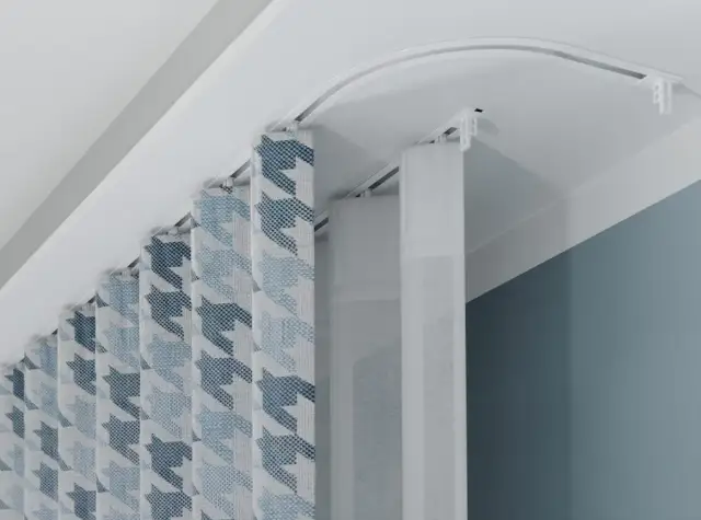 Okno do sufitu jaki karnisz - jak wybrać idealny karnisz sufitowy