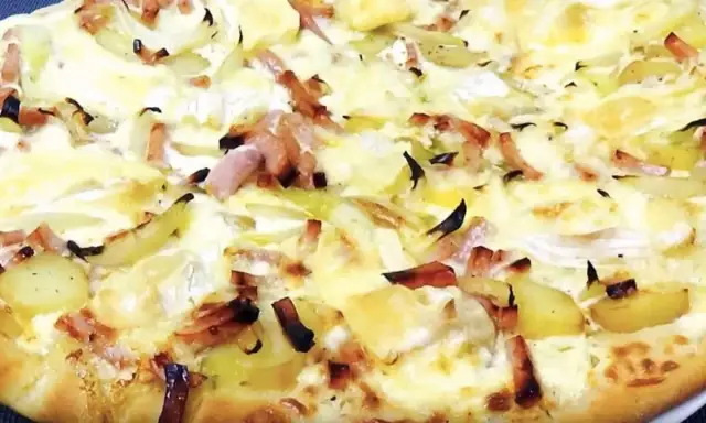 Pizza Savoyarde Maison : La Recette Authentique & Tous les Secrets