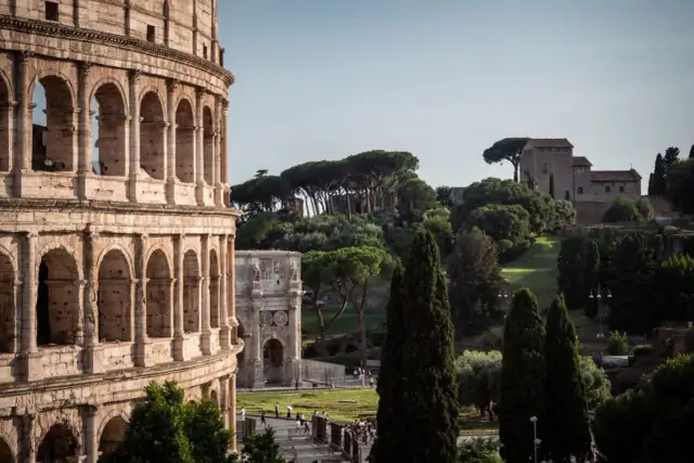 Rzym czy jest bezpiecznie? Fakty, które musisz znać przed podróżą