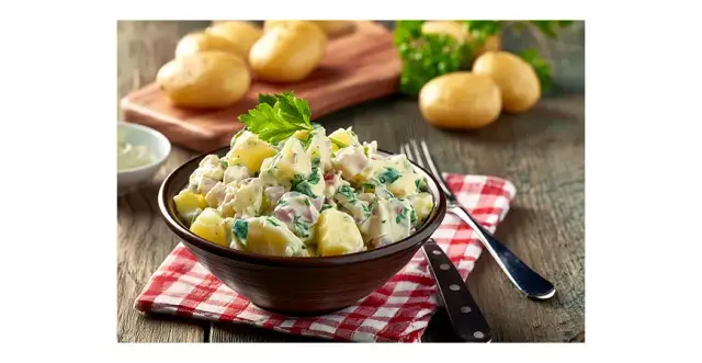 Jak ładnie podać sałatkę jarzynową? Kreatywne sposoby na elegancką prezentację