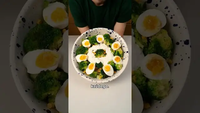 Jak zrobić sałatkę z brokułami, która zachwyci każdego gościa