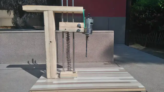 Jak zrobić imadło do wiertarki stołowej: 7 prostych kroków