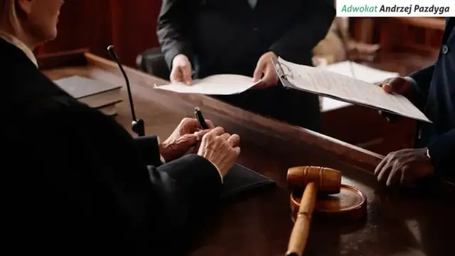 Ile czasu sąd ma na wyznaczenie rozprawy? Prawnik wyjaśnia realia