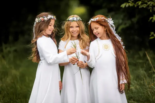 Komunia co to znaczy? Zrozumienie sakramentu i jego znaczenia