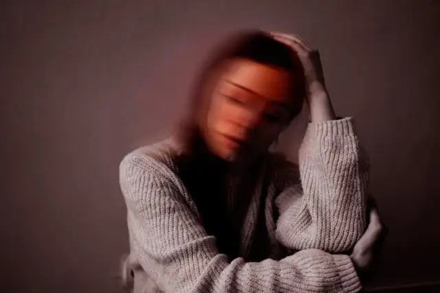 Depresja: więcej niż smutek. Objawy, przyczyny, leczenie i pomoc