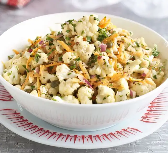 Salade de chou-fleur : recettes faciles, crues, cuites et rôties