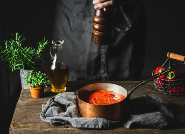 Jak uratować zupę, gdy jest za słona - skuteczne sposoby na ratunek