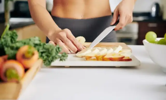 Jak nie podjadać na redukcji i skutecznie kontrolować apetyt