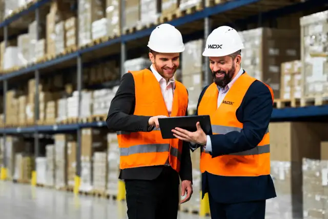 Zapas materiałów budowlanych: Oblicz, by nie przepłacać i uniknąć przestojów