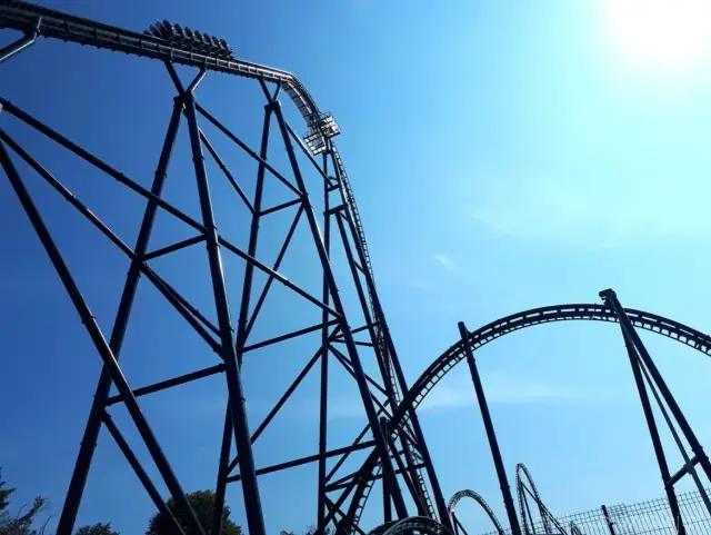 Od jakiego wzrostu można wejść na Hyperiona? Sprawdź wymagania bezpieczeństwa