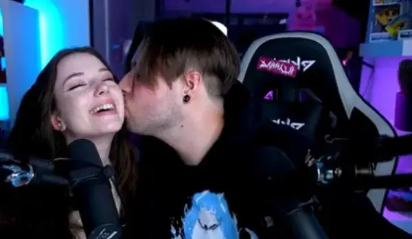 Z kim jest Yoshi? Odkryj jego związek z Shiianah i więcej