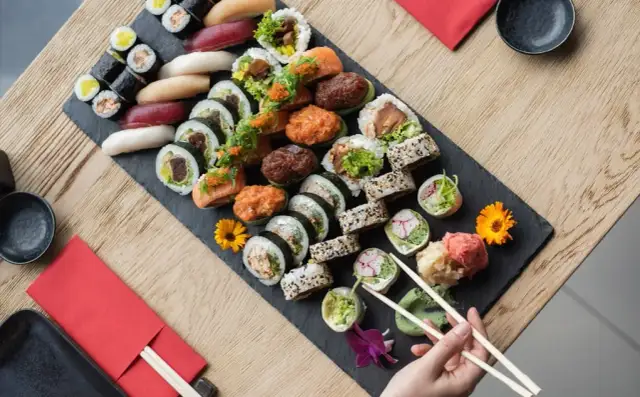 Jaki tuńczyk do sushi? Najlepsze gatunki i ich smakowe różnice