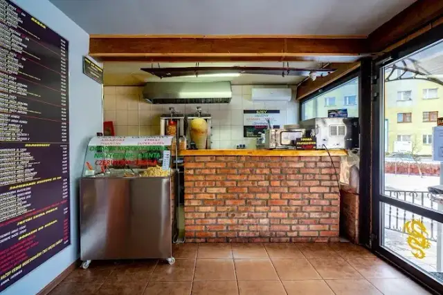 Gdzie zjeść w Dąbrowie Górniczej? Odkryj najlepsze lokale gastronomiczne