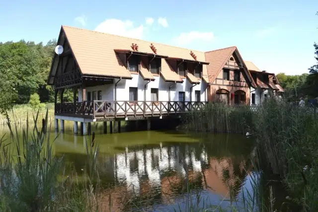 Wędkarski weekend z noclegiem: Jak wybrać idealne miejsce?