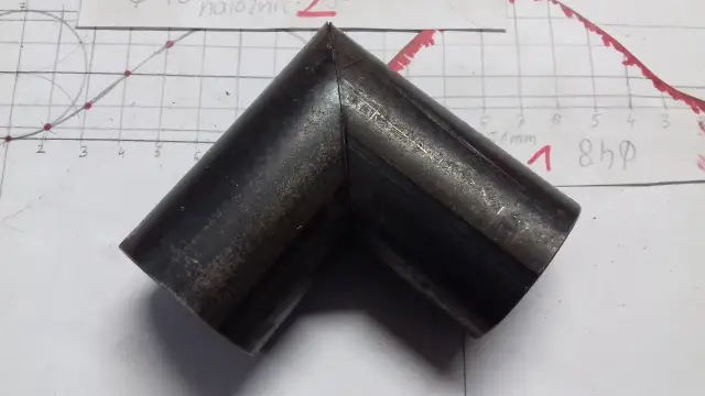 Jak uciąć rurę pod kątem 45 stopni - uniknij błędów i zyskaj precyzję