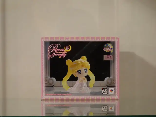 Jak ładnie ci w tej sukni tekst - odkryj dramatyczne znaczenie piosenki