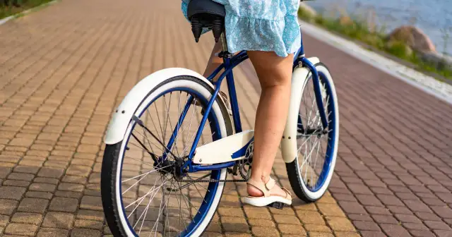 Ile kalorii spala się na 10 km rowerem? Oto zaskakujące fakty