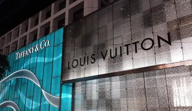 Tiffany & Co. i Louis Vuitton: Jak przejęcie zmienia luksusowy rynek
