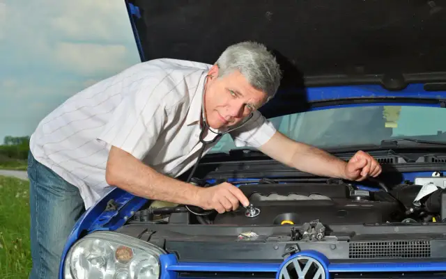 Falujące obroty? Diagnoza i naprawa uszkodzonego silnika krokowego