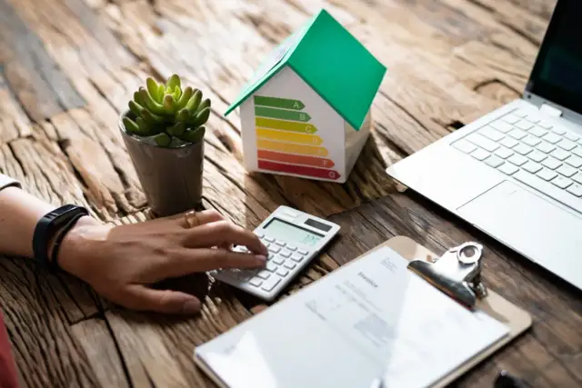 Ile kosztuje metr ocieplenia budynku? Zaskakujące ceny i czynniki wpływające na koszty