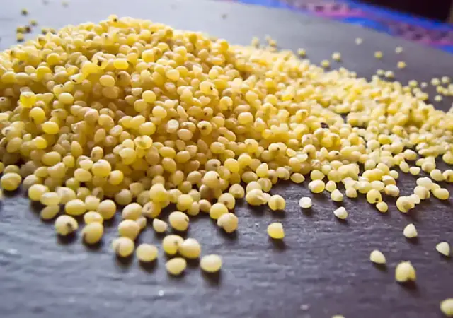 Idealna kasza jaglana: Jak ugotować bez goryczki? Poradnik krok po kroku.