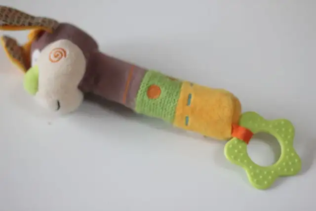 Co kupić 3 miesięcznemu dziecku pod choinkę, by rozwijało się lepiej?