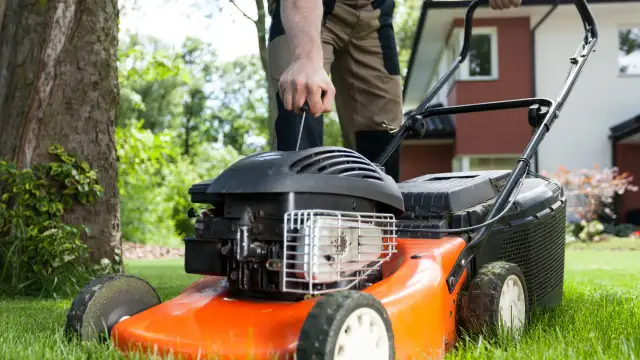 Kosiarka nie odpala? Awaryjne odpalanie bez pompki primera!