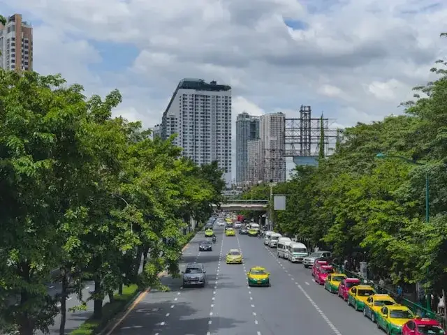 Jak dojechać z lotniska Bangkok Don Muang do centrum bez stresu